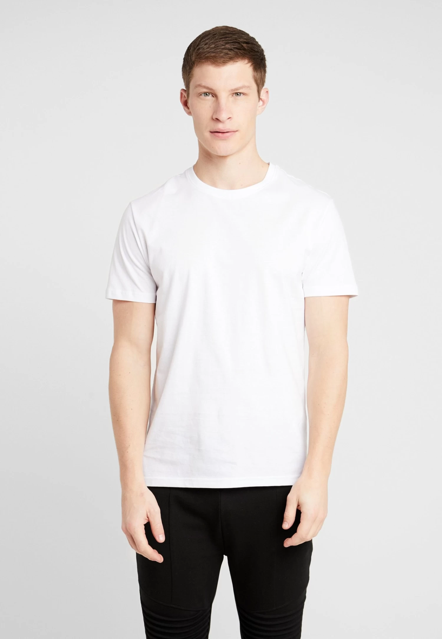 Pier One 5 PackT-Shirt BasicWhite Uomo T-shirt E Polo PI922O0GY-A11 3 Pier One 5 PackT-Shirt BasicWhite Uomo T-shirt E Polo PI922O0GY-A11 - immagine 3