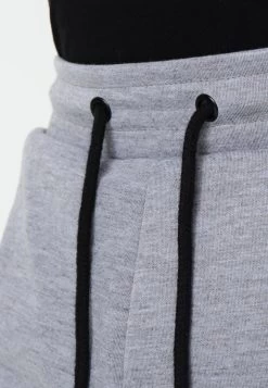 Pier One Pantaloni SportiviLight Grey Uomo Pantaloni PI922E03N-C11 9 Pier One Pantaloni SportiviLight Grey Uomo Pantaloni PI922E03N-C11 -Pier One Moda Outlet 1867d13f312545f8a41e926457ca1a31