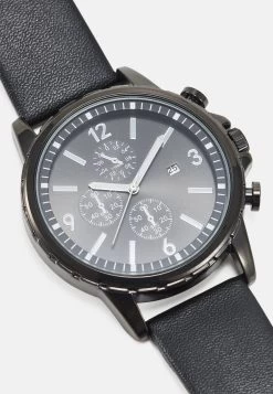Pier One OrologioBlack Uomo Orologi PI952M01B-Q12 -Pier One Moda Outlet 1a06d771d99c42c2a72fc0ce5fddb83d
