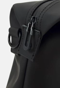 Pier One UnisexBorsa Da ViaggioBlack Donna Borse PI954H02F-Q11 -Pier One Moda Outlet 2203c9344bef46fbb8d0ff6e1b95df71