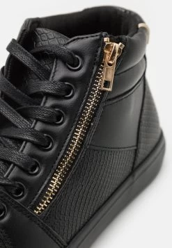 Pier One UnisexSneakers AlteBlack Donna Sneakers PI915N00E-Q11 -Pier One Moda Outlet 25f67ef3108e444cb8d0dce74b4d755d