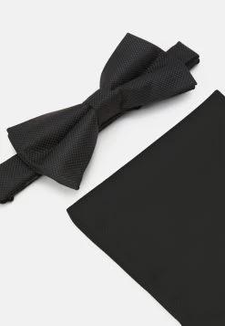 Pier One Set Altri AccessoriBlack Uomo Completi E Cravatte PI952R037-Q11 -Pier One Moda Outlet 2cca1eb0efd04088b69965831c1a5978