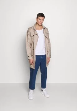 Pier One T-Shirt BasicBright White Uomo T-shirt E Polo PI922O0H0-A11 -Pier One Moda Outlet 31b1bd5f9f024d77987ea0795e872b95