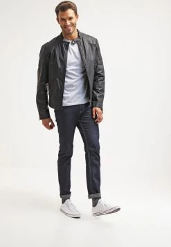 Pier One T-Shirt BasicLight Grey Melange Uomo T-shirt E Polo PI922O00I-C11 -Pier One Moda Outlet 33529c52bf4a46a88b599b483c2289b8