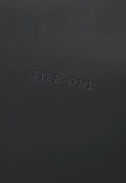 Pier One UnisexBorsa Da ViaggioBlack Donna Borse PI954H02F-Q11 -Pier One Moda Outlet 39fdb5f7c20b4ea7b31fc65b27656f6d