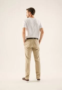 Pier One ChinoBeige Uomo Pantaloni PI922E05D-B11 -Pier One Moda Outlet 3bce34203e864ec5b0b081a12c6d769c