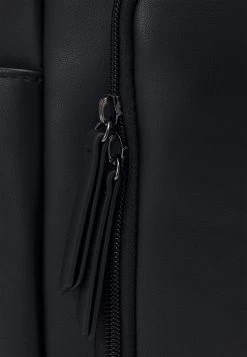 Pier One UnisexZainoBlack Donna Borse PI954O038-Q11 -Pier One Moda Outlet 47ceee0203de476e8848a24bf8a94d2d