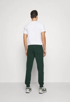 Pier One Pantaloni SportiviDark Green Uomo Pantaloni PI922E03I-M11 -Pier One Moda Outlet 4a4ceddb39ec43439da33aeea472fa76