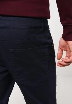 Pier One PantaloniDark Blue Uomo Pantaloni YO122E00Y-K11 -Pier One Moda Outlet 4d84639e404a4ad287d720ef0ed6b2ba