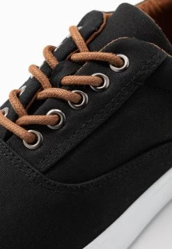 Pier One Sneakers BasseBlack Uomo Sneaker PI912O02D-Q11 11 Pier One Sneakers BasseBlack Uomo Sneaker PI912O02D-Q11 -Pier One Moda Outlet 5976f4f68edc47ca94d8ba9b91e544f0