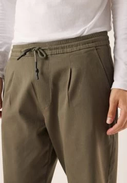 Pier One PantaloniKhaki Uomo Pantaloni PI922E05J-N11 -Pier One Moda Outlet 5f4e7db3bfac426ab5a08dd09f8b85c4