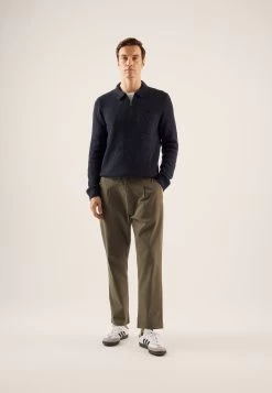 Pier One MaglioneDark Blue Uomo Maglieria PI922Q0C1-K11 -Pier One Moda Outlet 64b398a332de4044b9d4c2aba413d068