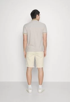 Pier One Shorts Di Jeans Beige Uomo Bermuda PI922F05A-B11 -Pier One Moda Outlet 86c131f91bcf40c49254fa658c42e65c