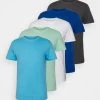 Pier One 5 PackT-Shirt BasicBlue/Dark Blue/Light Green Uomo T-shirt E Polo PI922O0QX-K11