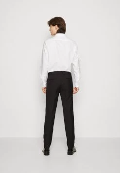 Pier One Completo - Black -Pier One Moda Outlet 8dfce3cb1d0847869705990ca253a88a