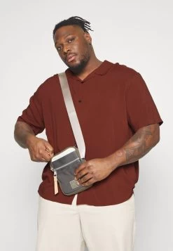 Pier One CamiciaBrown Uomo Camicie PI922D0CV-O11 -Pier One Moda Outlet 91584f3d52114b1ab4a01fe0973aac33