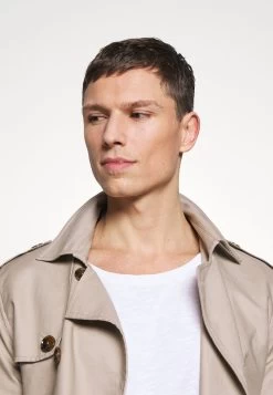 Pier One T-Shirt BasicBright White Uomo T-shirt E Polo PI922O0H0-A11 -Pier One Moda Outlet 92a9ff282f0e405a9265336738ed88f2