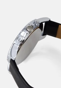 Pier One OrologioBlack/Silver-Coloured Uomo Orologi PI952M01B-Q11 -Pier One Moda Outlet a405f32d91574594bfe0eb57bcbec044