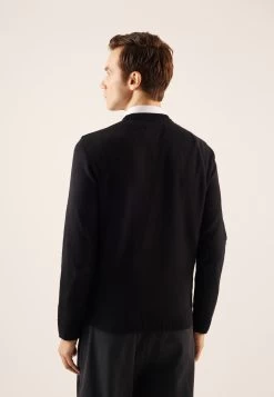 Pier One MaglioneBlack Uomo Maglieria PI922Q0C0-Q11 -Pier One Moda Outlet a5395f2b4b7f4aa2aa8220dab054b4d8