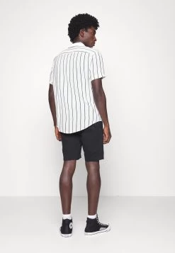 Pier One 2 PackCamiciaBlack/White Uomo Camicie PI922D0CS-Q11 -Pier One Moda Outlet a68cb2ff17104e928d6a0c4cb305d53e