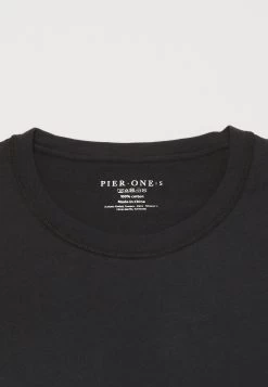 Pier One T-Shirt Con StampaBlack Uomo T-shirt E Polo PI922O0WG-Q11 -Pier One Moda Outlet a9212a35cb2b44c392e64f8f272f38dc