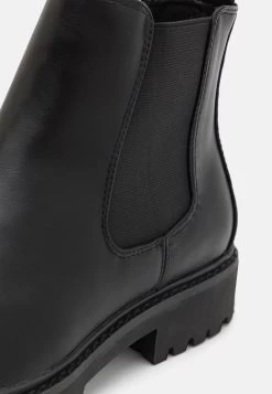 Pier One StivalettiBlack Uomo Stivaletti/Stivali PI912K0BO-Q11 -Pier One Moda Outlet bad5496ae6a94a7984368cb13388fc1e