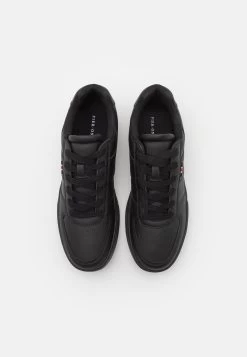 Pier One Unisex - Sneakers Basse - Black -Pier One Moda Outlet c01aff3b236040d5b66c4921cfe54f60