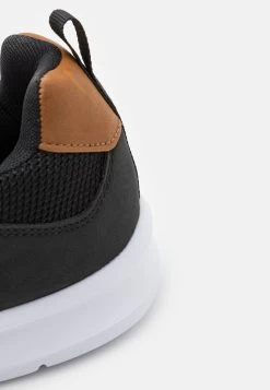 Pier One Sneakers BasseBlack Uomo Sneaker PI915O019-Q11 -Pier One Moda Outlet c27a38d4731b4862bd351e1d2e7f997b