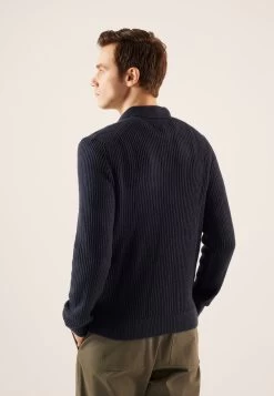 Pier One MaglioneDark Blue Uomo Maglieria PI922Q0C1-K11 -Pier One Moda Outlet c6388b8d00f94ed0b975bd56966eb062