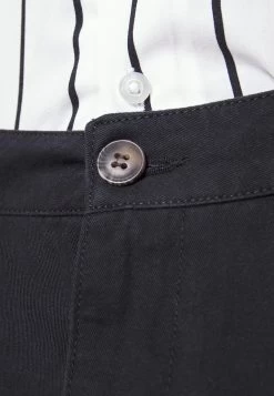 Pier One 2 Pack - Shorts - Black/Olive -Pier One Moda Outlet c8820f9e55d04242888847594dabac20