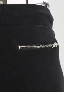 Pier One Biker JoggerPantaloni SportiviBlack Uomo Pantaloni Sportivi E Joggers PI922E03L-Q11 -Pier One Moda Outlet d14f4d3e23264a23856a525cf94a989d