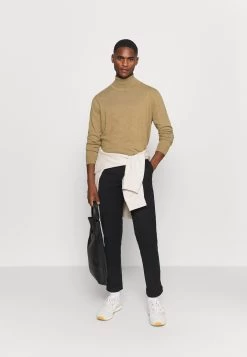 Pier One MaglioneCamel Uomo Maglieria PI922Q01E-B11 -Pier One Moda Outlet df1f61a899104c85b13e1a2e26106e4d