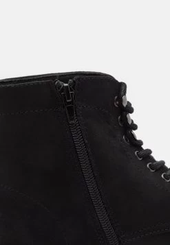 Pier One Stivaletti StringatiBlack Uomo Stivaletti/Stivali PI912K0CA-Q11 -Pier One Moda Outlet e18deb3b7fb74c8791934de01d1b8a60