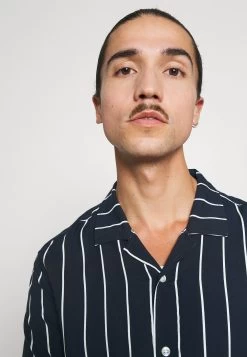 Pier One CamiciaDark Blue Uomo Camicie PI922D0BP-K11 -Pier One Moda Outlet e6e9fc23e1cd46fc87b552b5249f1636